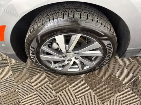 Used 2023 Chevrolet Equinox Premier AWD/4WD image 28