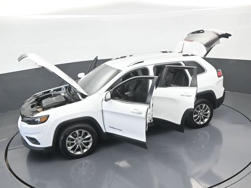 Used 2021 Jeep Cherokee Latitude Lux w/ Comfort/Convenience Group image 62