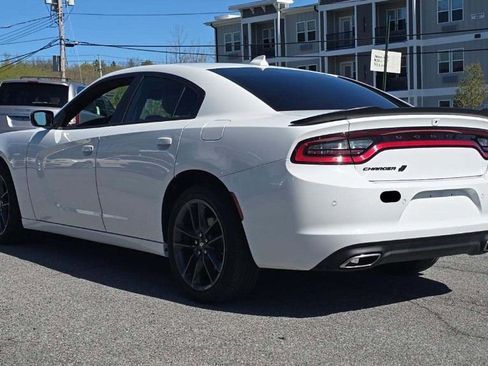 Used 2021 Dodge Charger SXT w/ Plus Group AWD/4WD image 17
