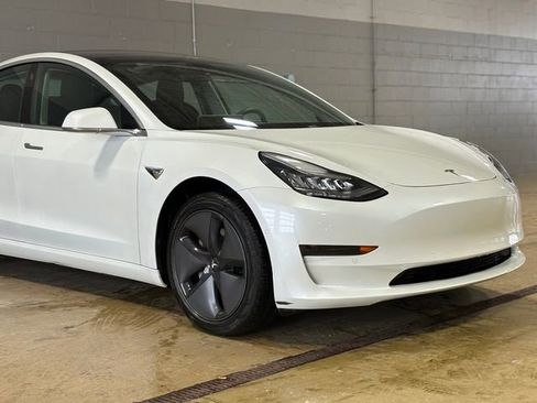 Used 2020 Tesla Model 3 Standard Range Plus image 7