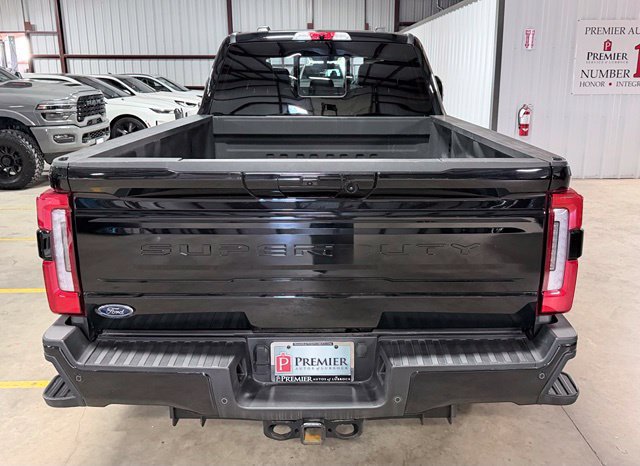 Used 2025 Ford F350 Platinum AWD/4WD image 5