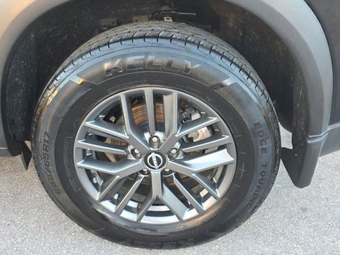 Used 2023 Nissan Rogue S FWD image 21