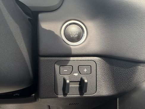 Used 2024 Toyota Tundra Platinum image 25