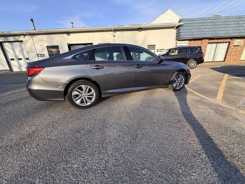 Used 2018 Honda Accord LX image 31