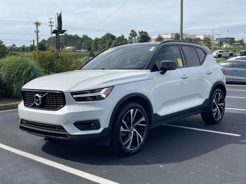 Used 2020 Volvo XC40 T5 R-Design w/ Protection Package Premier AWD/4WD image 3