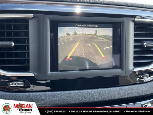 Used 2020 Chrysler Voyager LX FWD image 21