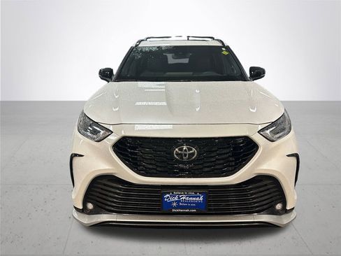 New 2026 Toyota Highlander XSE image 3