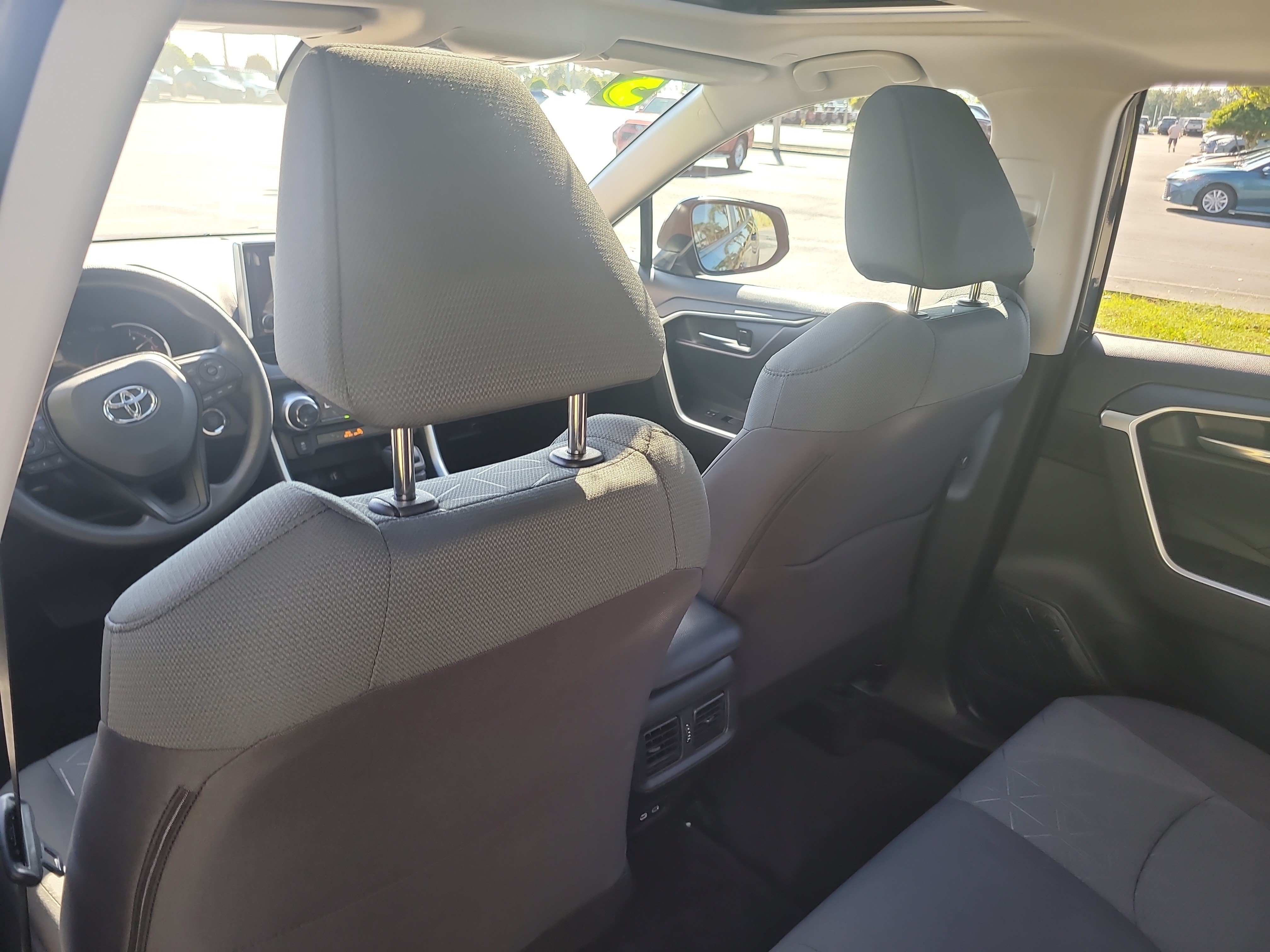 Certified 2025 Toyota RAV4 XLE w/ Convenience Package FWD image 14