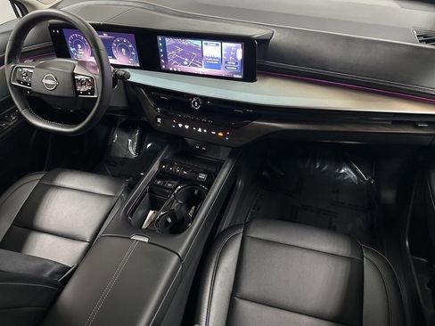 Used 2025 Nissan Murano SL image 12