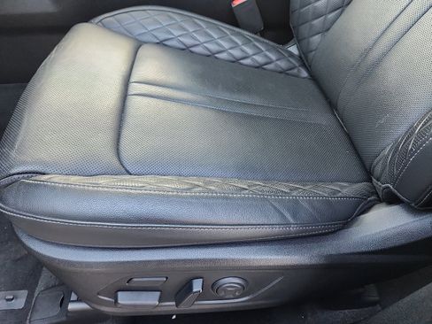 Used 2023 Kia Sorento SX image 23