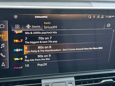 Used 2022 Audi Q5 e Prestige w/ Prestige Package image 23