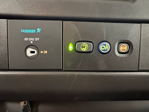 New 2025 Chevrolet Express 2500 Work Van w/ Driver Convenience Package image 18