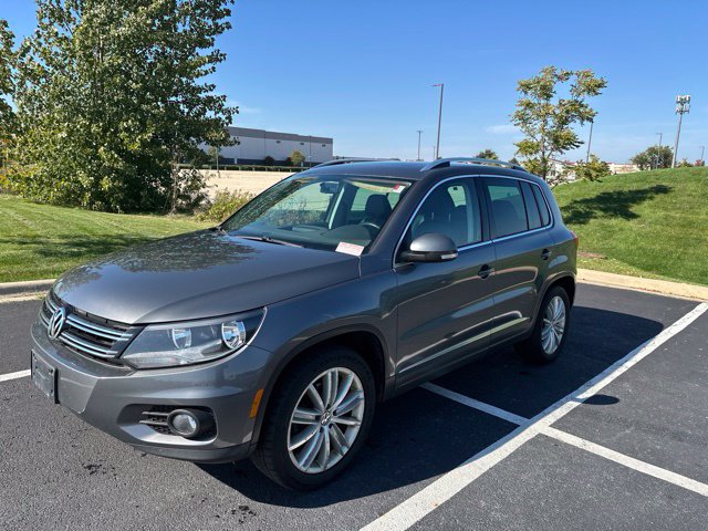 Used 2015 Volkswagen Tiguan SEL AWD/4WD image 2