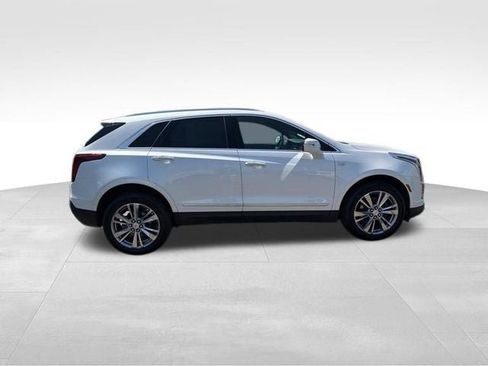 Certified 2024 Cadillac XT5 Premium Luxury FWD image 4
