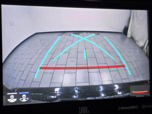 Used 2022 Toyota Highlander Limited image 7