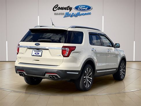 Used 2018 Ford Explorer Platinum image 24