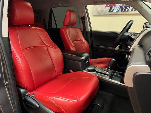 Used 2021 Toyota 4Runner SR5 RWD image 39