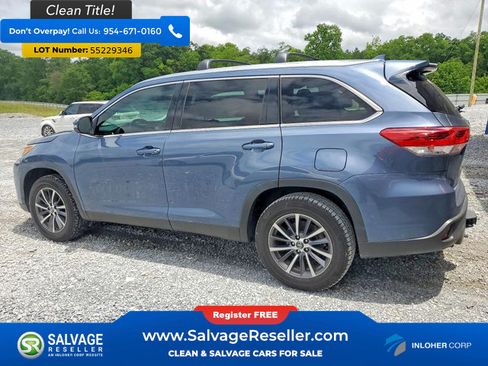 Used 2019 Toyota Highlander XLE FWD image 3