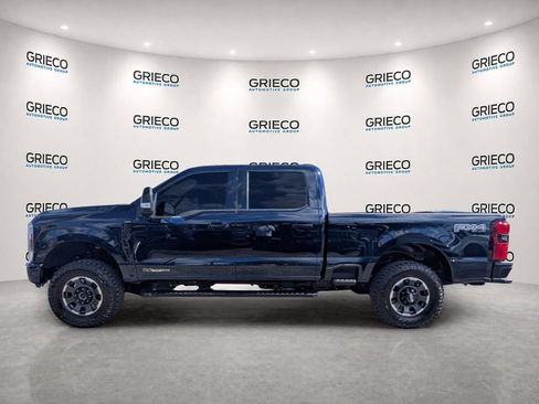 Used 2025 Ford F250 Lariat w/ Black Appearance Package AWD/4WD image 4