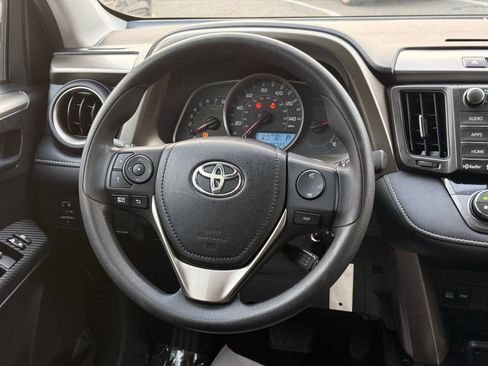 Used 2015 Toyota RAV4 XLE AWD/4WD image 33