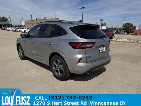 Used 2024 Ford Escape ST-Line w/ Cold Weather Package FWD image 5