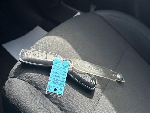 Certified 2024 Nissan Kicks S image 5