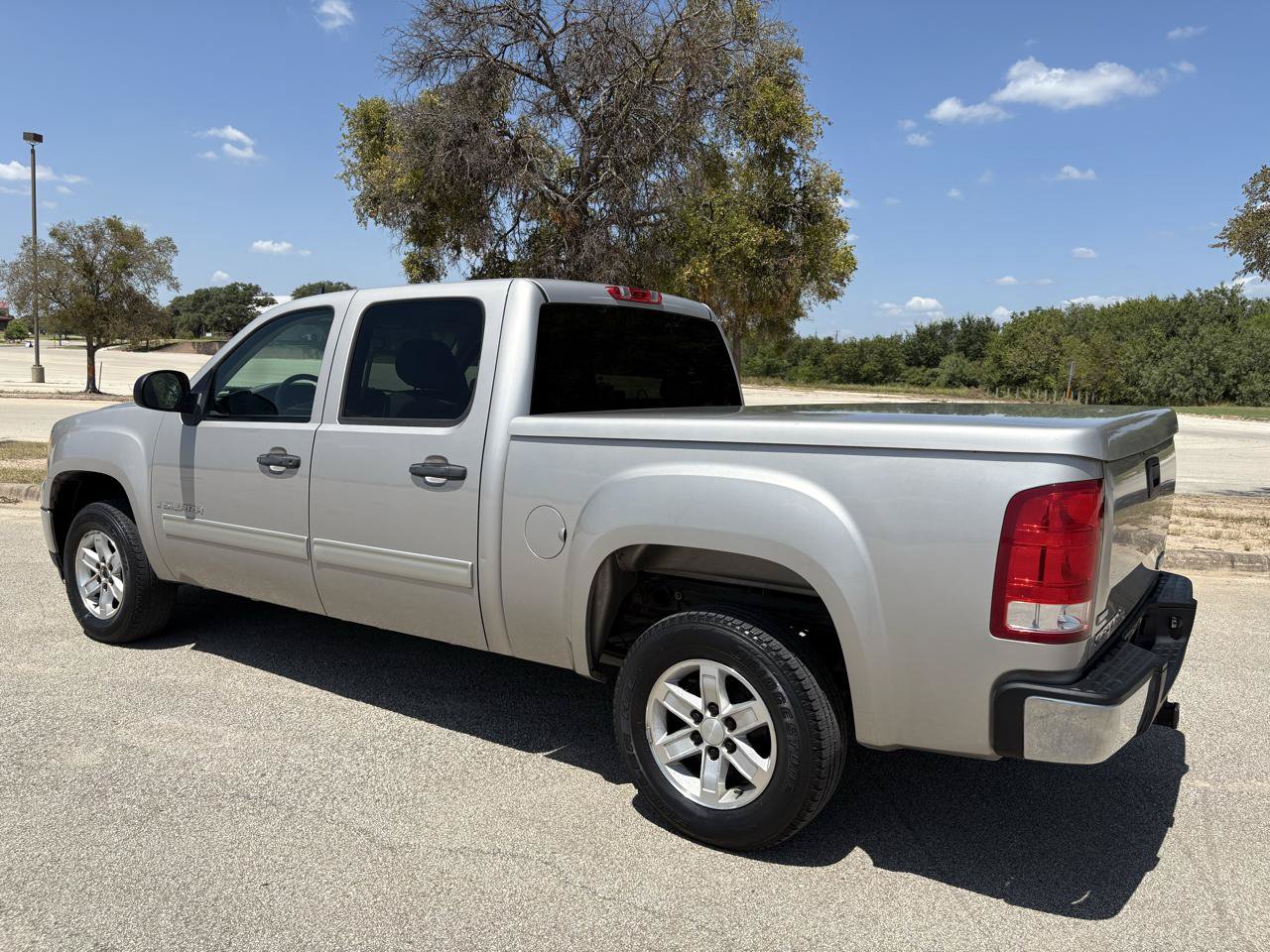 Used 2009 GMC Sierra 1500 SLE w/ Power Pack Plus RWD image 14