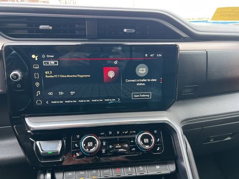 Used 2022 GMC Sierra 1500 Denali w/ Technology Package image 19