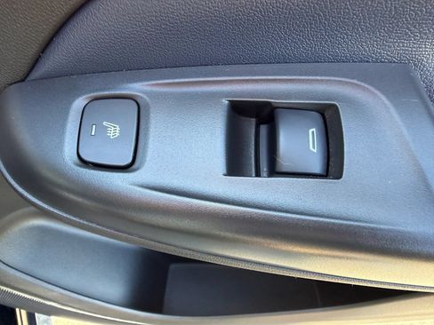 Used 2022 Chevrolet Bolt EUV Premier w/ Launch Edition FWD image 27