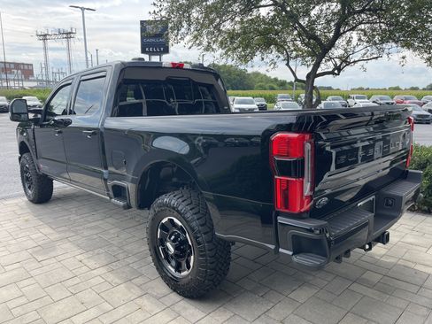 Used 2026 Ford F350 Platinum w/ Tremor Off-Road Package AWD/4WD image 6