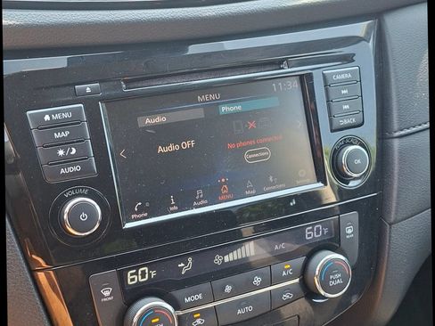 Used 2019 Nissan Rogue SV w/ Premium Package AWD/4WD image 12