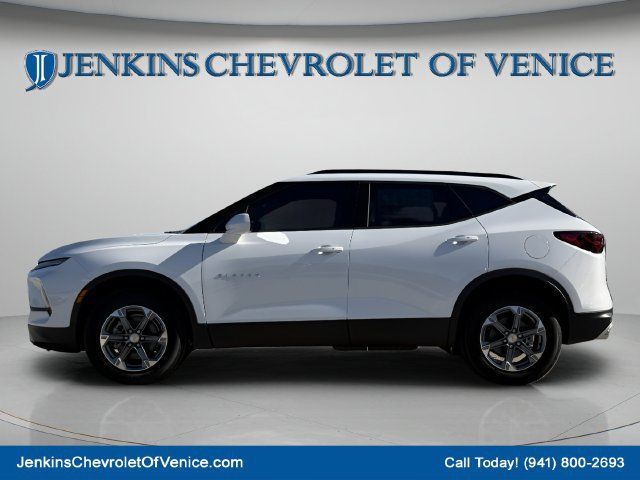 New 2026 Chevrolet Blazer LT w/ Convenience Package FWD image 4
