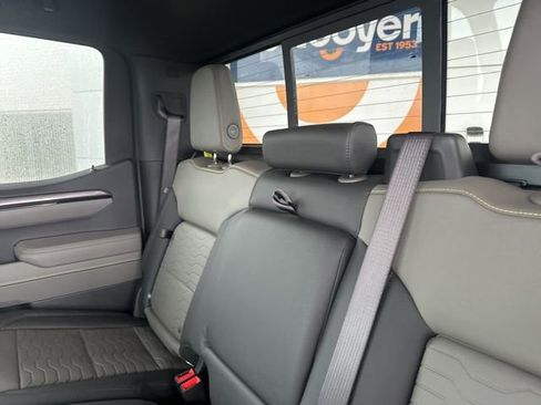 New 2026 Chevrolet Silverado 1500 ZR2 AWD/4WD image 28
