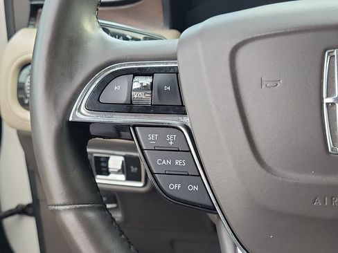 Certified 2022 Lincoln Nautilus Reserve FWD image 22