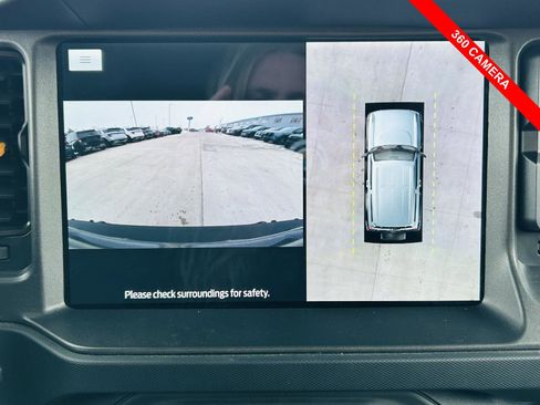 Used 2024 Ford Bronco Badlands image 12