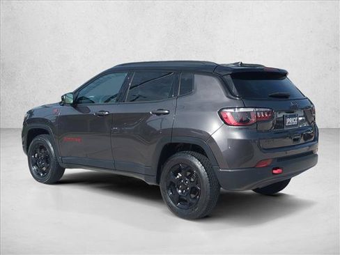 Used 2024 Jeep Compass Trailhawk AWD/4WD image 8