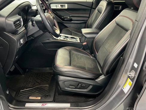 Used 2022 Ford Explorer ST-Line w/ Class IV Trailer Tow Package image 18