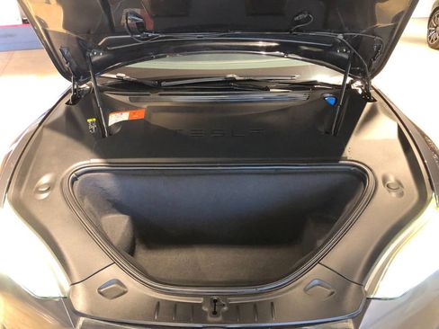 Used 2018 Tesla Model S 100D image 4