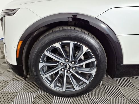 Certified 2024 Cadillac Lyriq Sport w/ LPO, Floor Liner Package AWD/4WD image 7