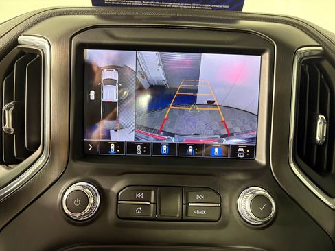 Used 2023 GMC Sierra 2500 AT4 w/ AT4 Preferred Package AWD/4WD image 18