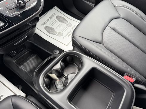 New 2026 Chrysler Pacifica Select image 19