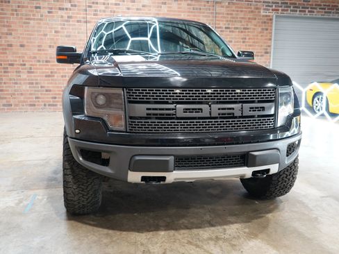 Used 2014 Ford F150 Raptor w/ Equipment Group 801A Luxury image 5