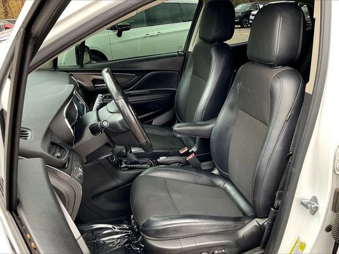 Used 2020 Buick Encore Preferred image 24