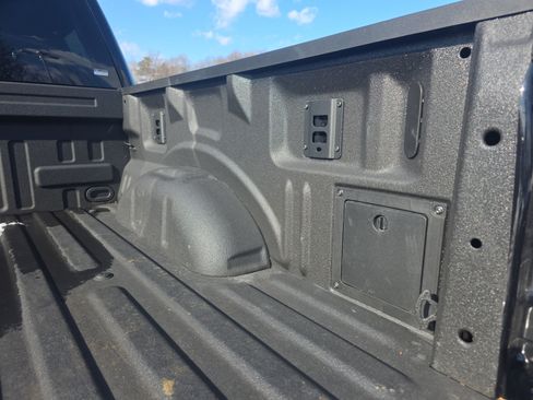 Used 2025 Ford F150 STX w/ Equipment Group 200A image 18