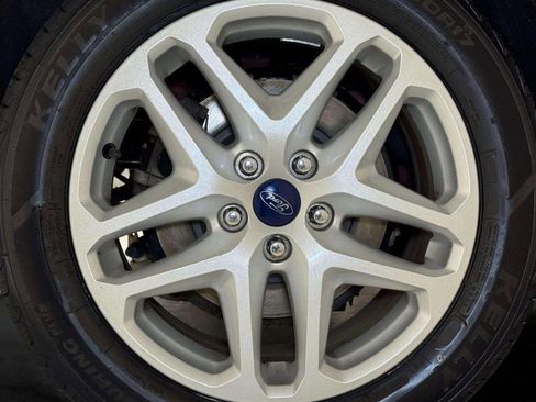 Used 2016 Ford Fusion SE FWD image 26