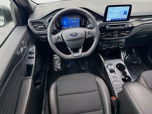 Used 2024 Ford Escape ST-Line w/ Equipment Group 301A image 20