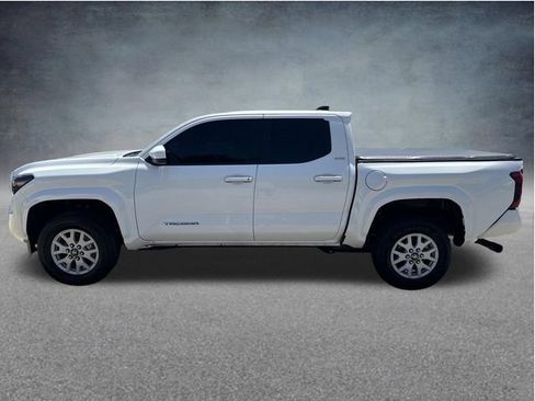 Used 2024 Toyota Tacoma SR5 RWD image 6