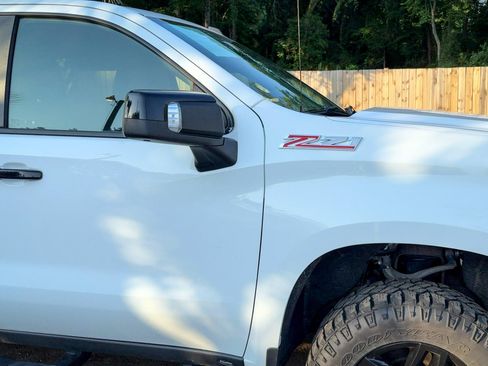 Used 2019 Chevrolet Silverado 1500 LT Trail Boss AWD/4WD image 11
