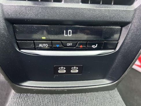 Used 2023 BMW 330i xDrive Sedan AWD/4WD image 14