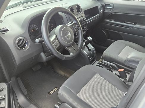 Used 2016 Jeep Patriot Sport w/ Power Value Group FWD image 9